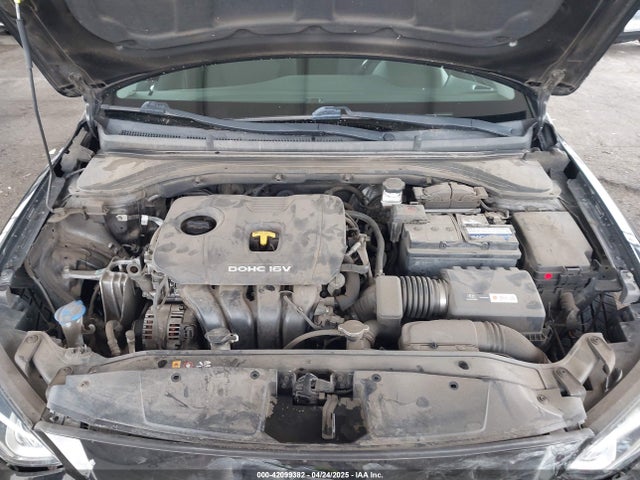 5NPD84LF4HH187873 Hyundai 2017