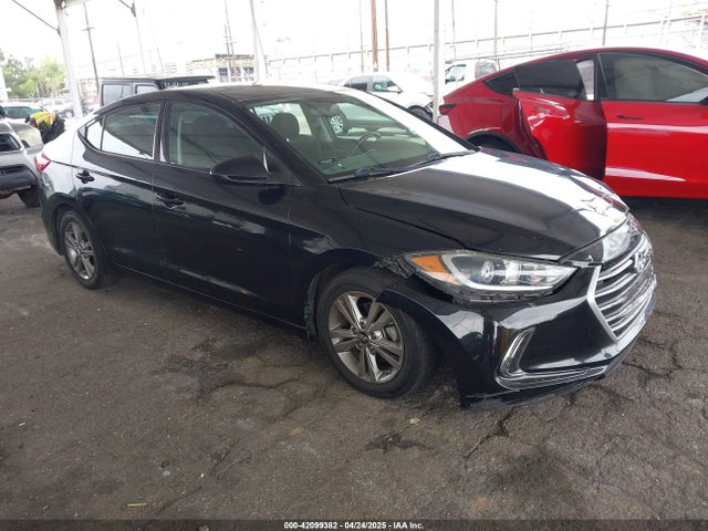 5NPD84LF4HH187873 Hyundai 2017