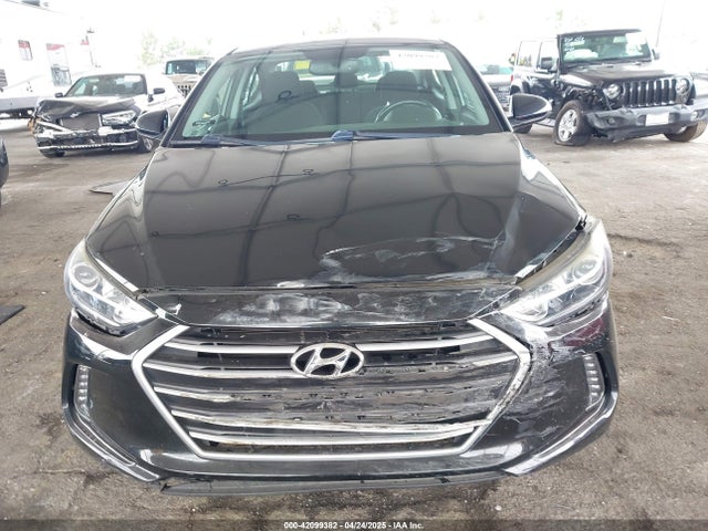 5NPD84LF4HH187873 Hyundai 2017