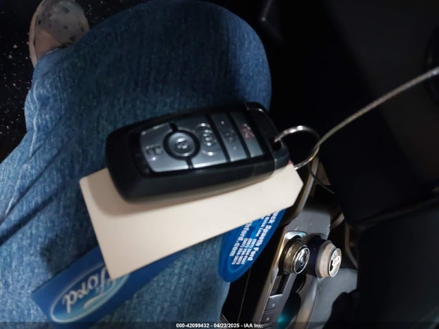 1FMCU9J96LUB45412 Ford Escape Titanium