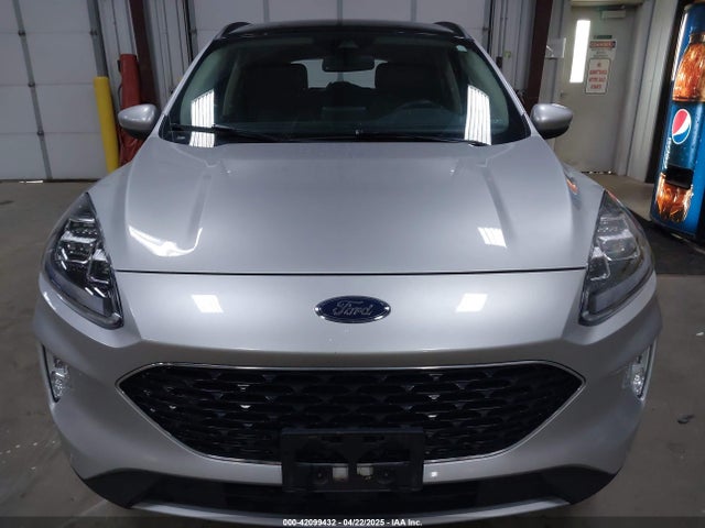 1FMCU9J96LUB45412 Ford Escape Titanium