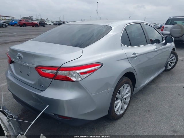 4T1B11HK3JU634099 Toyota CAMRY LE