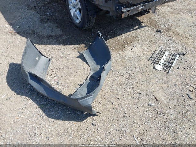 JTMZFREV3EJ004415 Toyota RAV4 LE