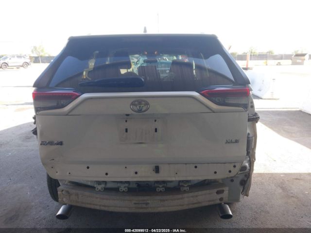 2T3W1RFV2MC088180 Toyota Rav4 Xle