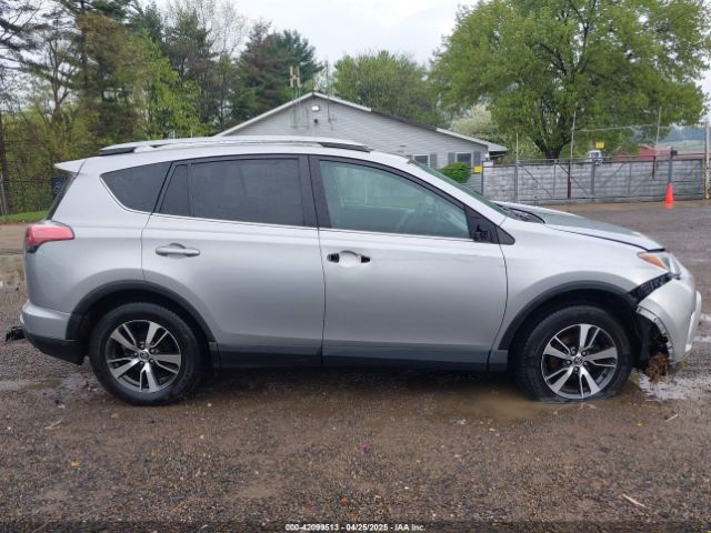 2T3RFREV4HW616631 Toyota Rav4 Xle
