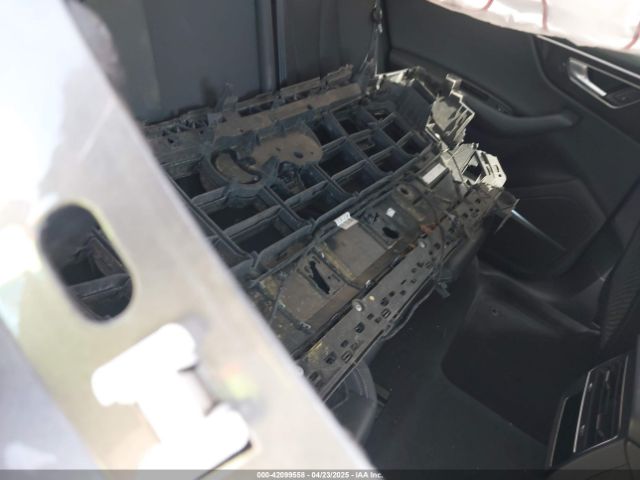 WA1BVAF11KD016990 Audi Q8 55 Premium
