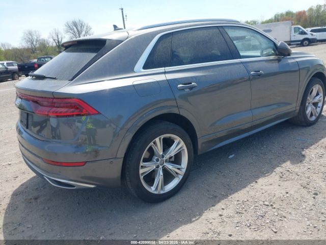 WA1BVAF11KD016990 Audi Q8 55 Premium