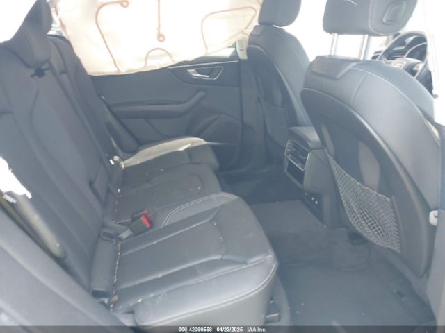 WA1BVAF11KD016990 Audi Q8 55 Premium