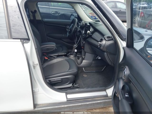 WMWXU1C56G2D08269 Mini Hardtop Cooper