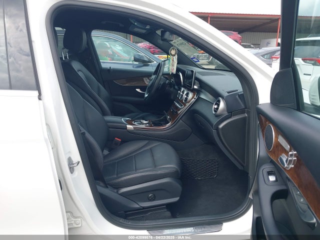WDC0G4JB6KV128066 Mercedes-Benz GLC 300