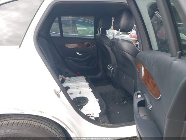 WDC0G4JB6KV128066 Mercedes-Benz GLC 300