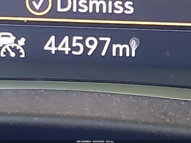 3GNAXYEX8KS658334 Chevrolet Equinox Premier