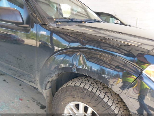1N6AD0CW4EN717789 Nissan Frontier Sv