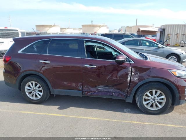 5XYPG4A58KG565461 KIA Sorento 3.3l Lx