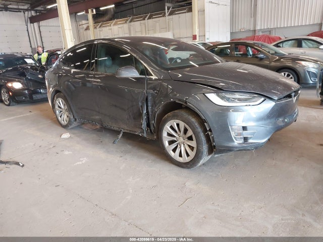 2020 TESLA MODEL X 5YJXCBE22LF261759 Photo 0