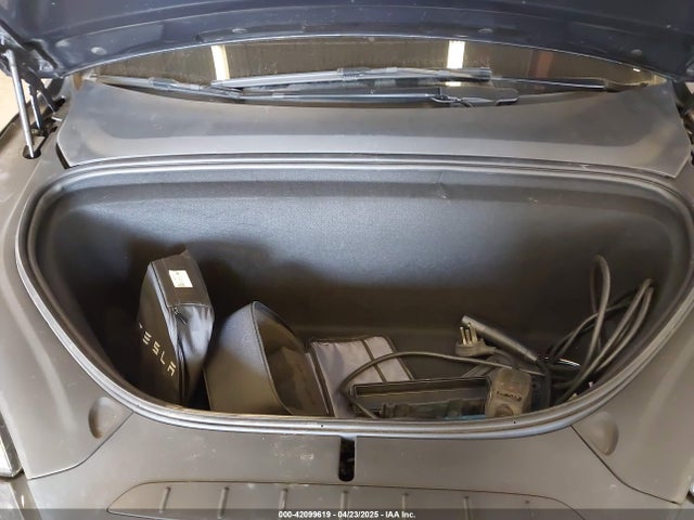 2020 TESLA MODEL X 5YJXCBE22LF261759 Photo 9