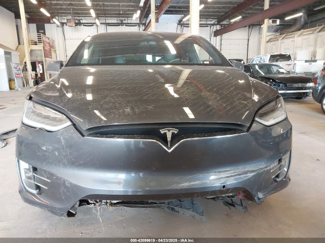 5YJXCBE22LF261759 Tesla MODEL X