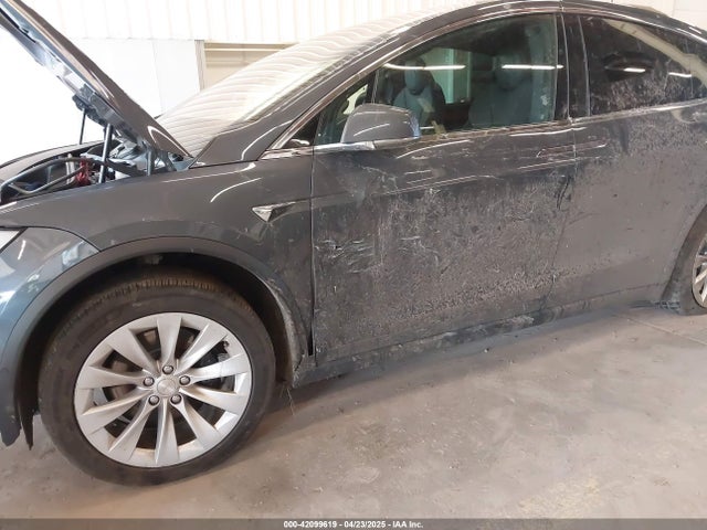 2020 TESLA MODEL X 5YJXCBE22LF261759 Photo 5