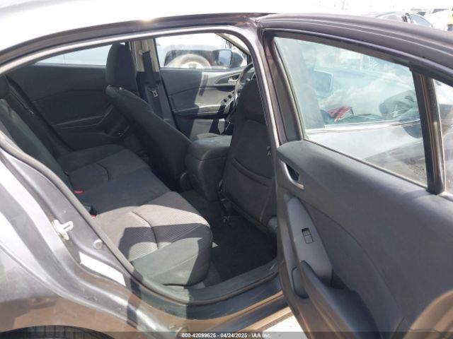 JM1BM1U78G1302747 Mazda Mazda3 I Sport