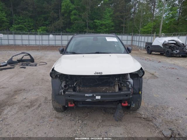 3C4NJDDB2KT671066 Jeep Compass Trailhawk 4x4