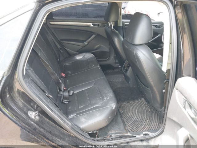1VWBT7A37GC059490 Volkswagen Passat 1.8t Se