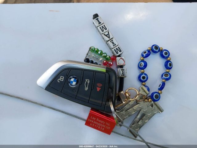 2018 BMW X1 WBXHT3C39J5F91912 Photo 10