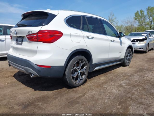 2018 BMW X1 WBXHT3C39J5F91912 Photo 3