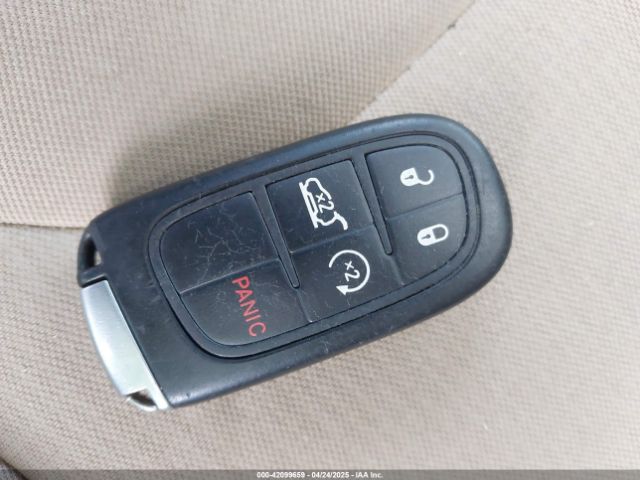 1C4PJLCS3FW532150 Jeep Cherokee Latitude