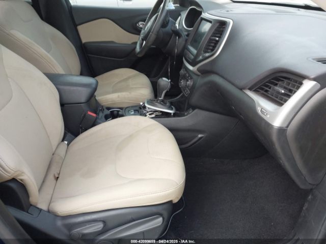 1C4PJLCS3FW532150 Jeep Cherokee Latitude