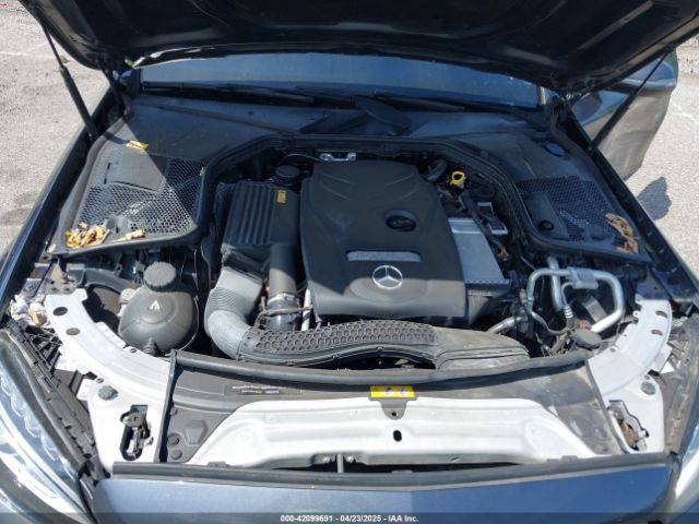 55SWF4JB8GU116105 Mercedes-Benz C 300 Luxury/sport