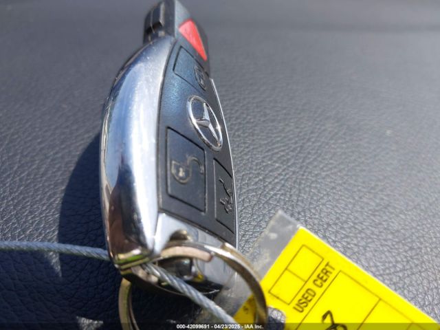 55SWF4JB8GU116105 Mercedes-Benz C 300 Luxury/sport