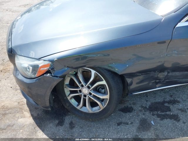 55SWF4JB8GU116105 Mercedes-Benz C 300 Luxury/sport