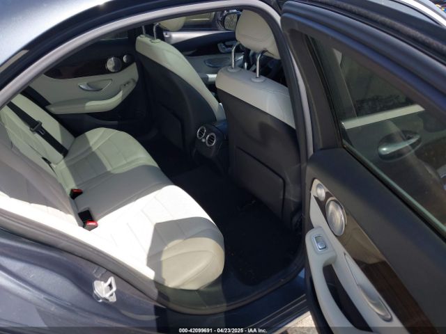 55SWF4JB8GU116105 Mercedes-Benz C 300 Luxury/sport