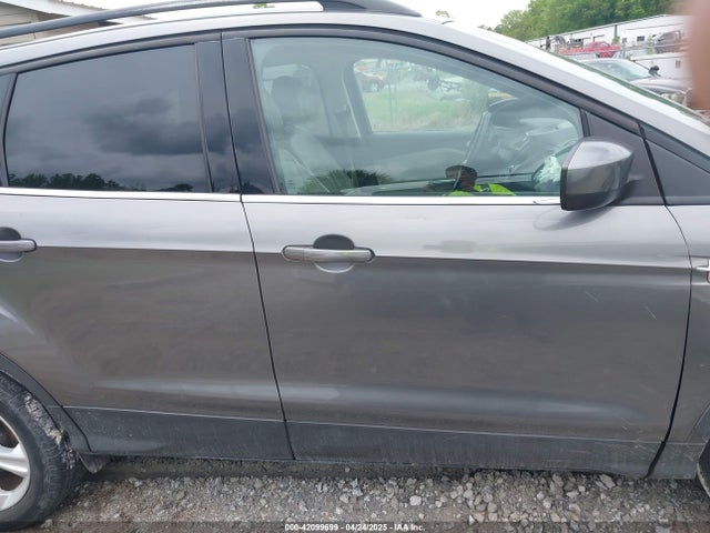 1FMCU0GXXEUE06562 Ford ESCAPE SE