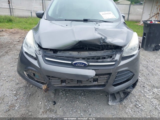 1FMCU0GXXEUE06562 Ford ESCAPE SE