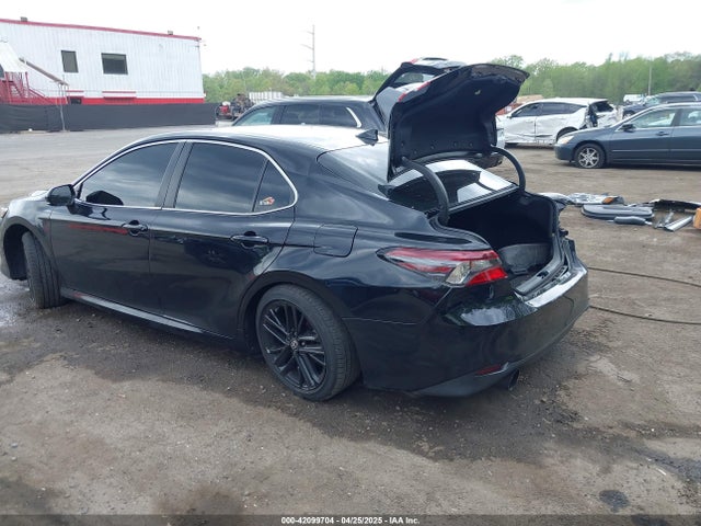 4T1C11AK3MU583738 Toyota CAMRY LE