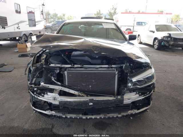 WBAJA9C52JB033467 BMW 530e Iperformance
