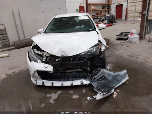 2T1BURHE7JC109709 Toyota COROLLA LE