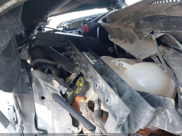 1GCPWCEDXMZ333592 Chevrolet Silverado 1500 2wd  Short Bed Lt