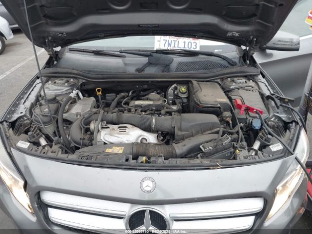 WDCTG4EB3GJ220886 Mercedes-Benz GLA 250