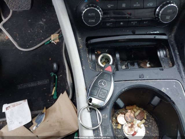 WDCTG4EB3GJ220886 Mercedes-Benz GLA 250