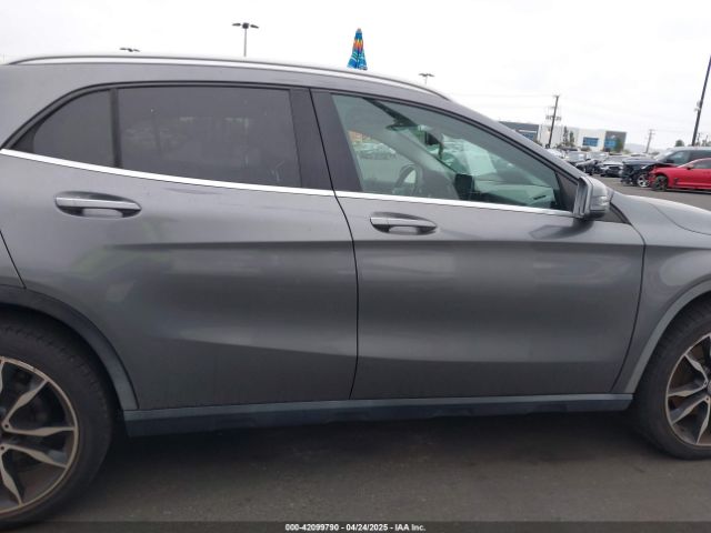 WDCTG4EB3GJ220886 Mercedes-Benz GLA 250