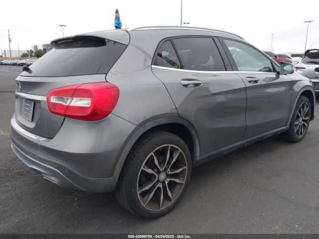 WDCTG4EB3GJ220886 Mercedes-Benz GLA 250