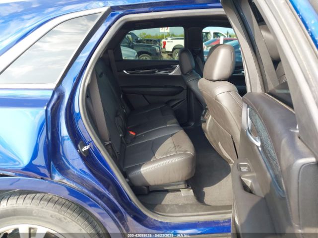 2023 CADILLAC XT5 1GYKNCRS4PZ151486 Photo 7
