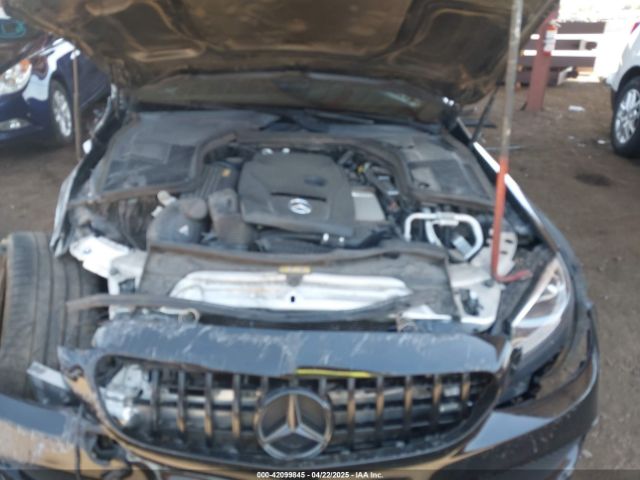 55SWF4JB6HU193783 Mercedes-Benz C 300 Luxury/sport