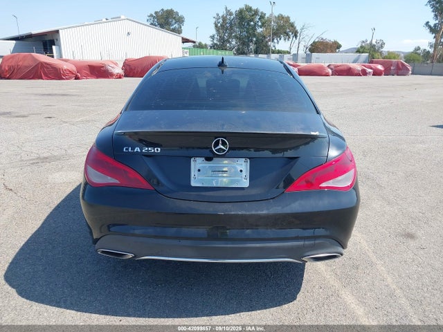 Mercedes-Benz m270 2019 WDDSJ4EB8KN715093 Image 16