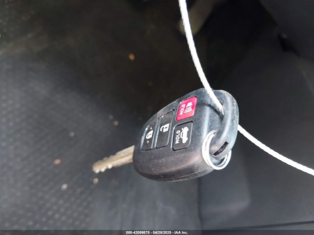 2T1BPRHE0HC805846 Toyota Corolla Le Eco
