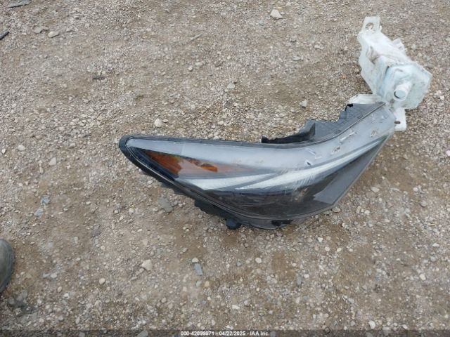 KMHLL4AG6MU072001 Hyundai ELANTRA SE