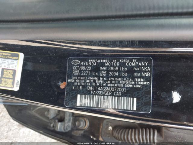 KMHLL4AG6MU072001 Hyundai ELANTRA SE
