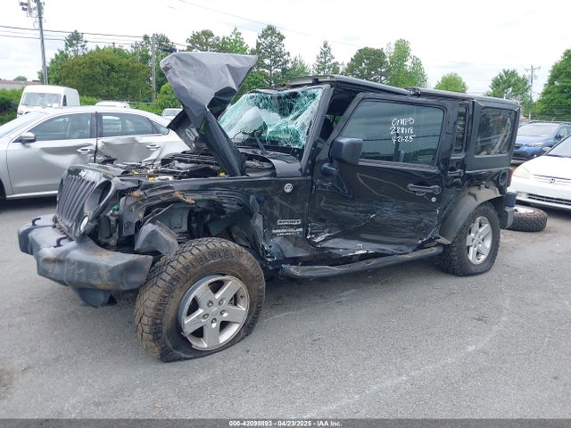 1C4BJWDG1GL288118 Jeep Wrangler Unlimited Sport